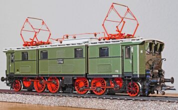 W jakim wieku najlepiej przekłuć dziecku uszy?