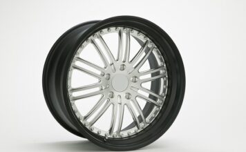 Jak dobrać oponę do wózka dziecięcego?